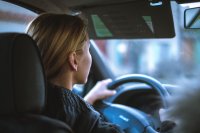 Tips voor het rijden met een volgeladen auto