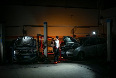 De stille rekening van al die slimme technologie in je auto